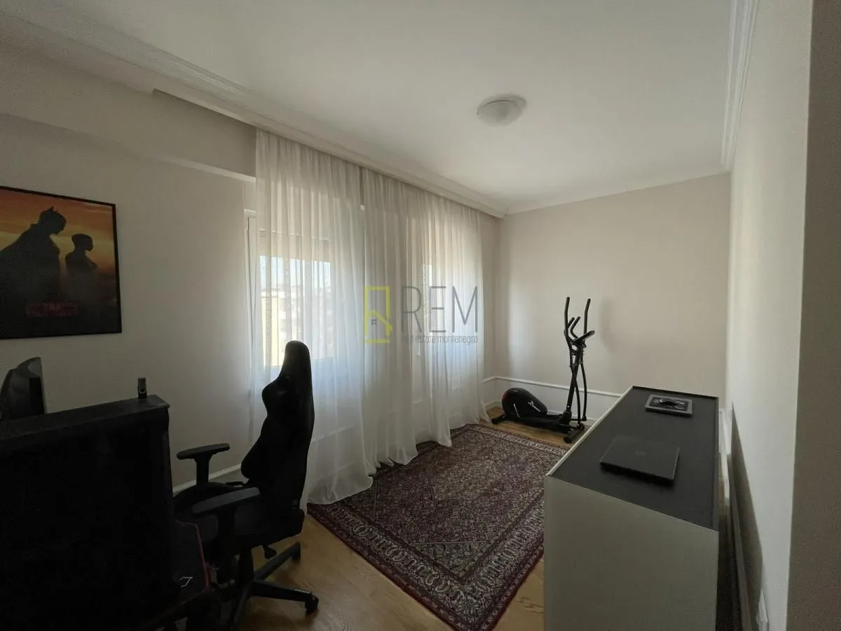 Prodaja, dvosoban stan, 90m², Zabjelo, Podgorica
