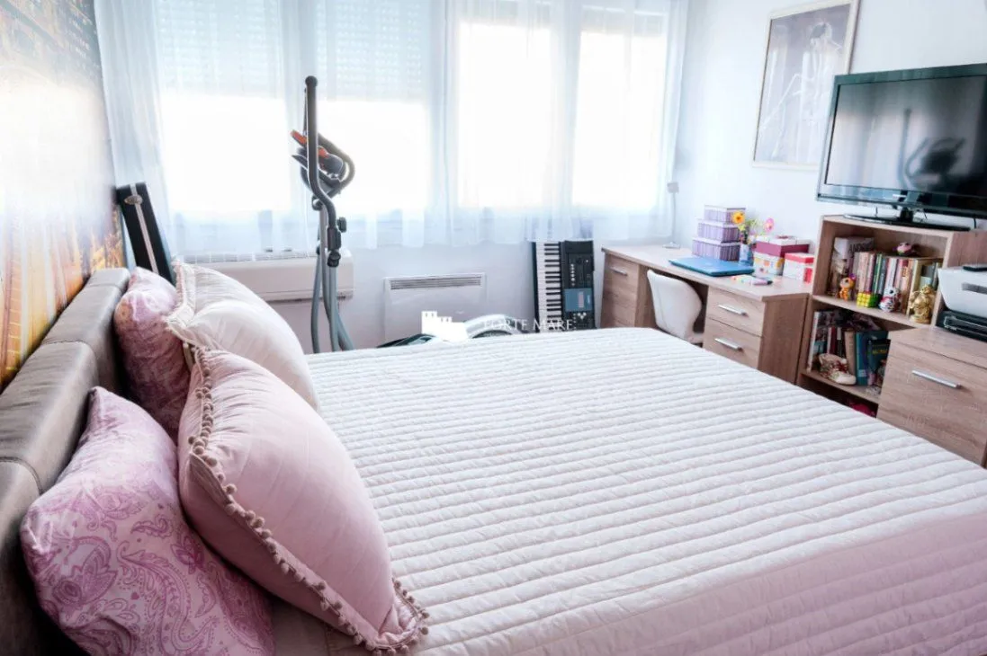 Prodaja, dvosoban stan, 55m², Tivat, Crna Gora