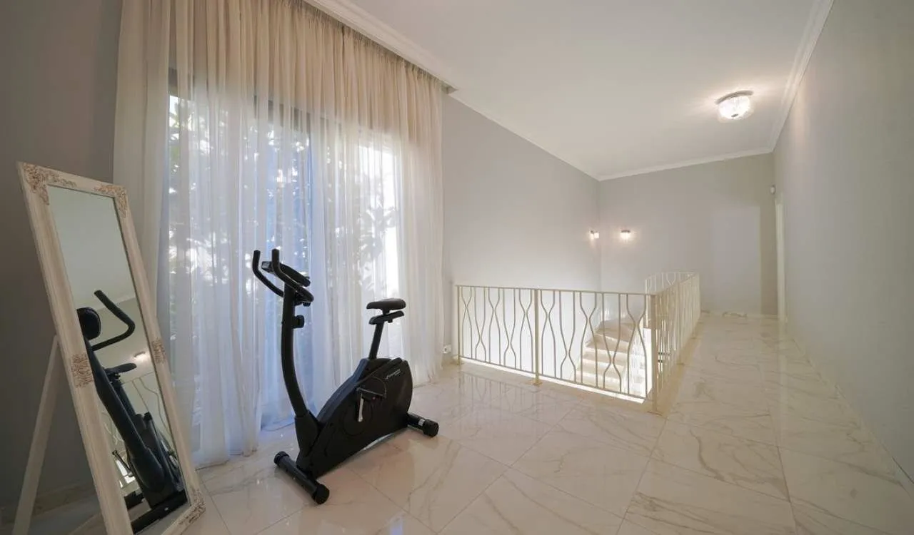 Sale, house, 290m², Tivat, Crna Gora