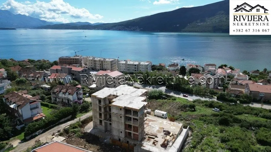 Prodaja, jednosoban stan, 46m², Đenovići, Herceg Novi