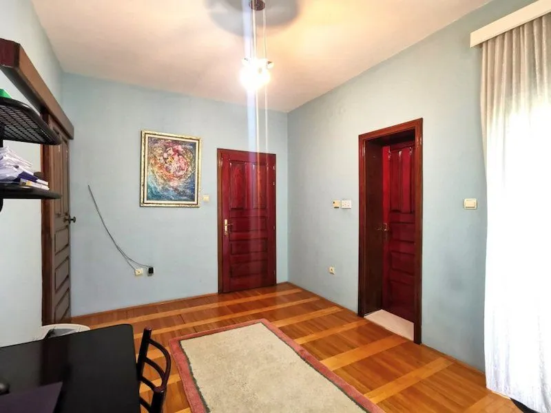Sale, house, 489m², Zagorič, Podgorica