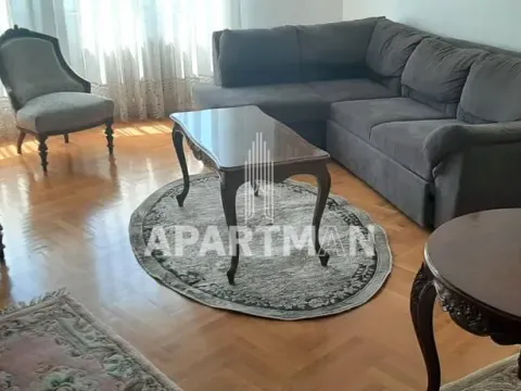 Izdavanje, trosoban stan, 85m², Vračar Hram, Vračar Sve Podlokacije - image 3
