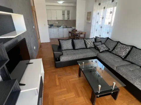 Rent, two bedroom apartment, 75m², Centar, Bar - image 8