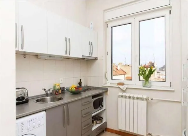 Rent, three bedroom apartment, 56m², Stari Grad, Beograd