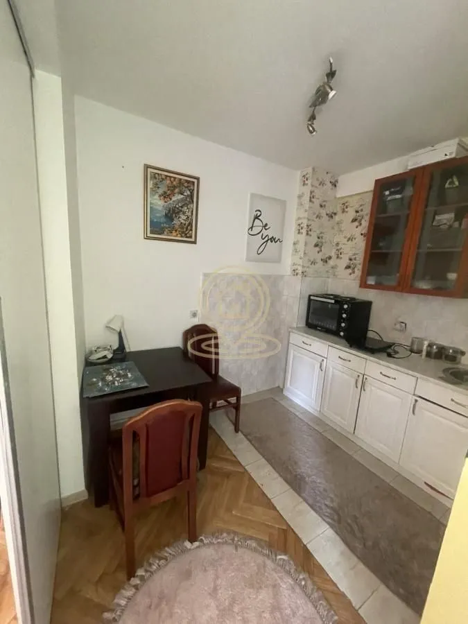 Izdavanje, dvosoban stan, 37m², Bogoslovija, Palilula Sve Podlokacije