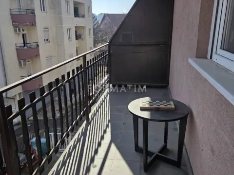 Izdavanje, dvosoban stan, 56m², Karaburma, Palilula Sve Podlokacije - image 6