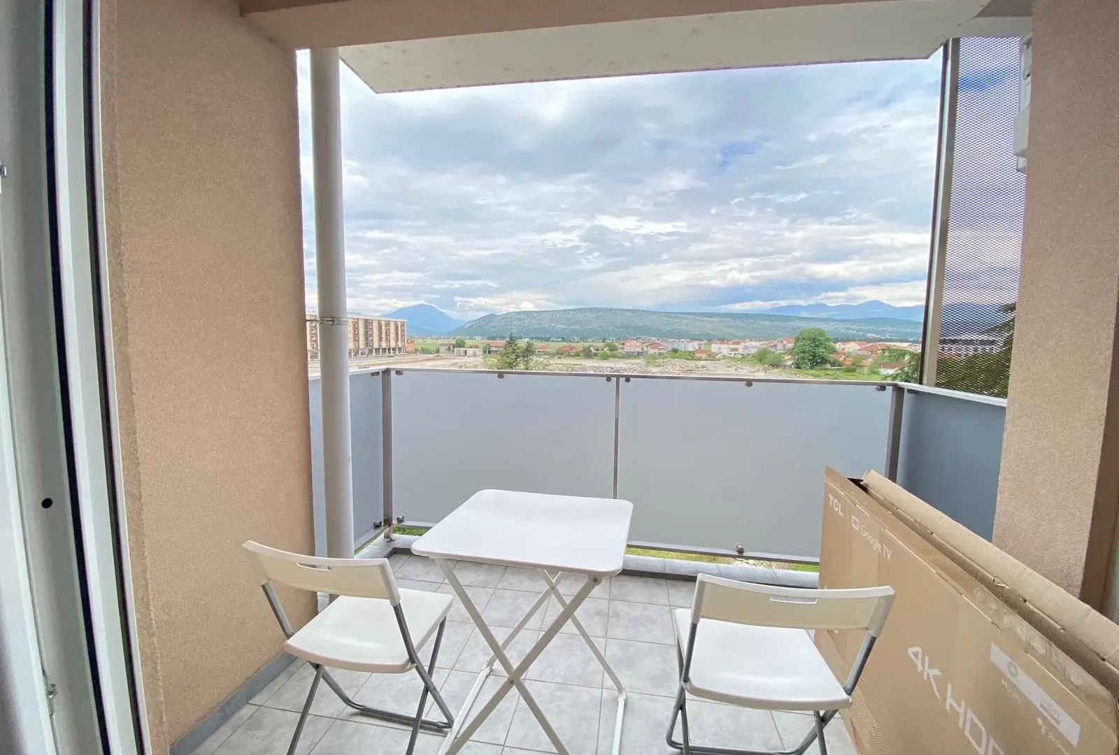 Izdavanje, jednosoban stan, 48m², City Kvart, Podgorica