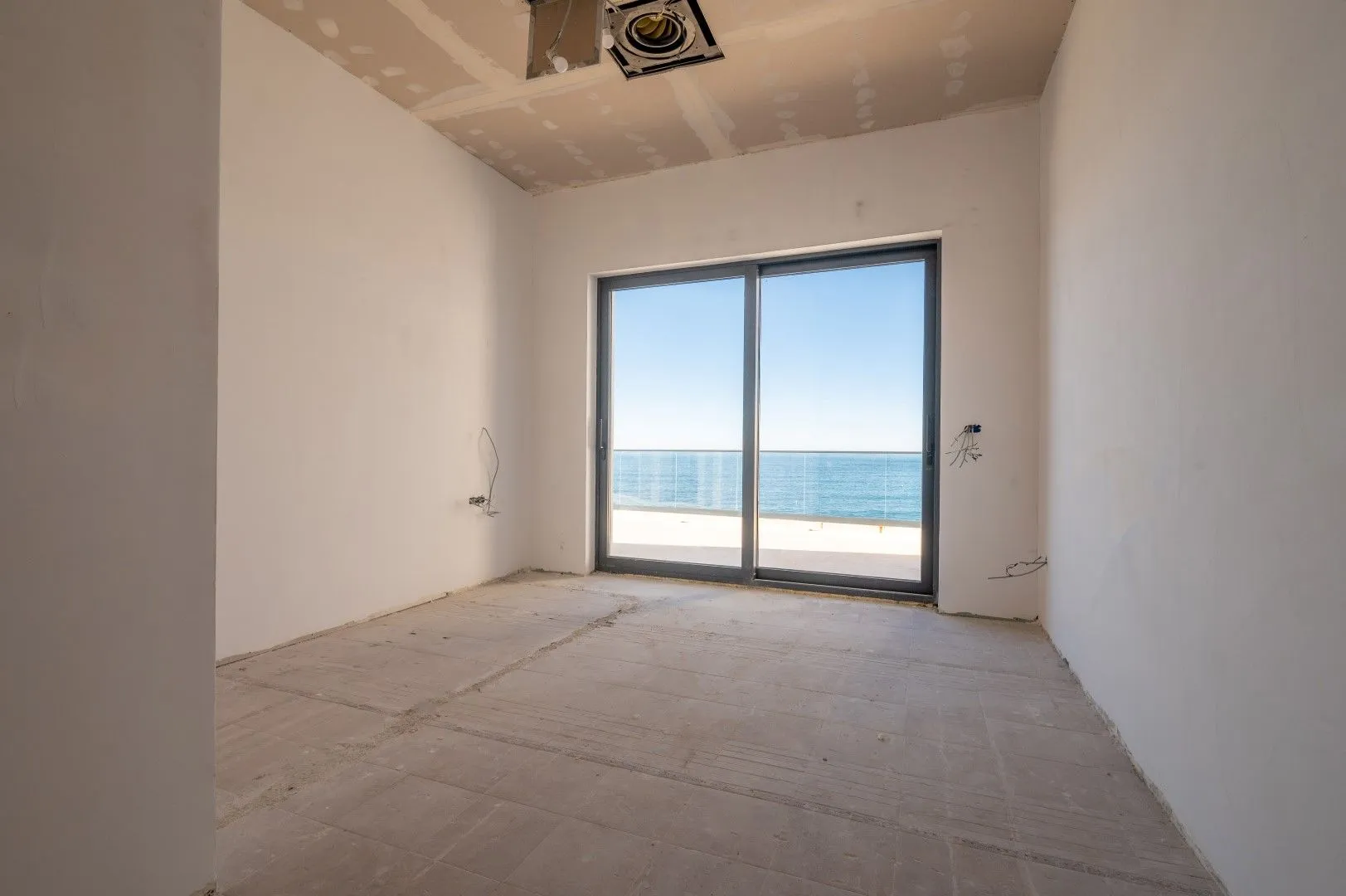 Sale, three bedroom apartment, 222m², Sveti Stefan, Budva