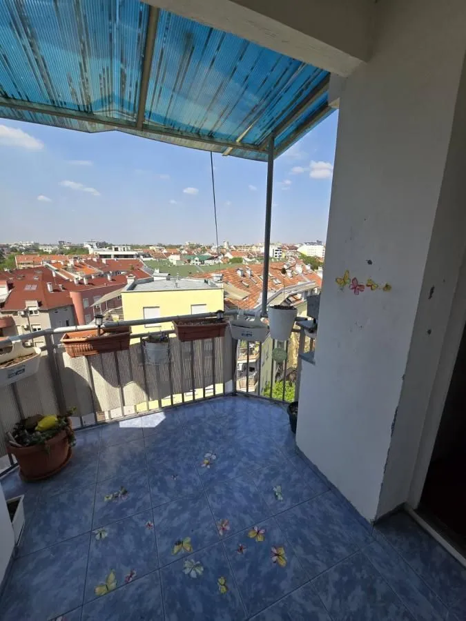 Prodaja, četvorosoban stan, 105m², Grbavica, Novi Sad Sve Podlokacije
