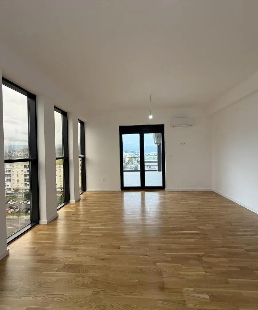 Rent, office space, 261m², Stari Aerodrom, Podgorica