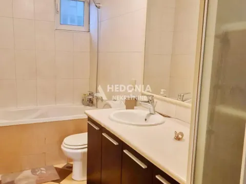 Izdavanje, trosoban stan, 71m², Dušanovac, Voždovac Sve Podlokacije - image 9