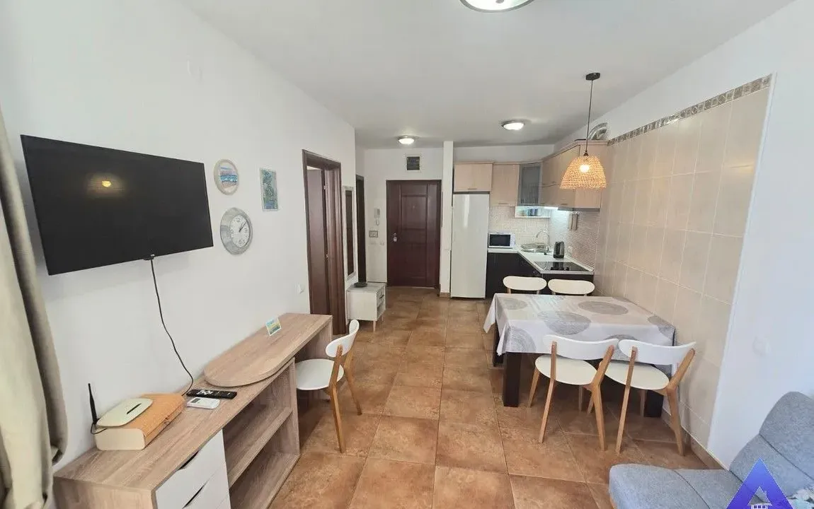 Prodaja, jednosoban stan, 38m², Podkošljun, Budva