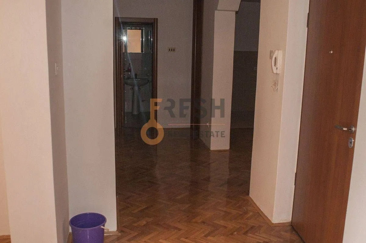 Prodaja, kuća, 397m², Ostalo, Podgorica