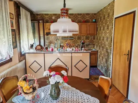 Sale, house, 317m², Sremčica, Beograd - image 9