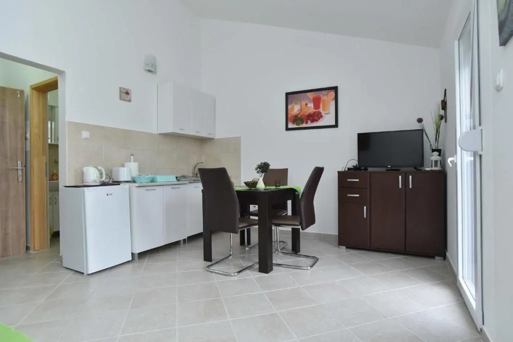 Sale, house, 179m², Petrovac, Budva