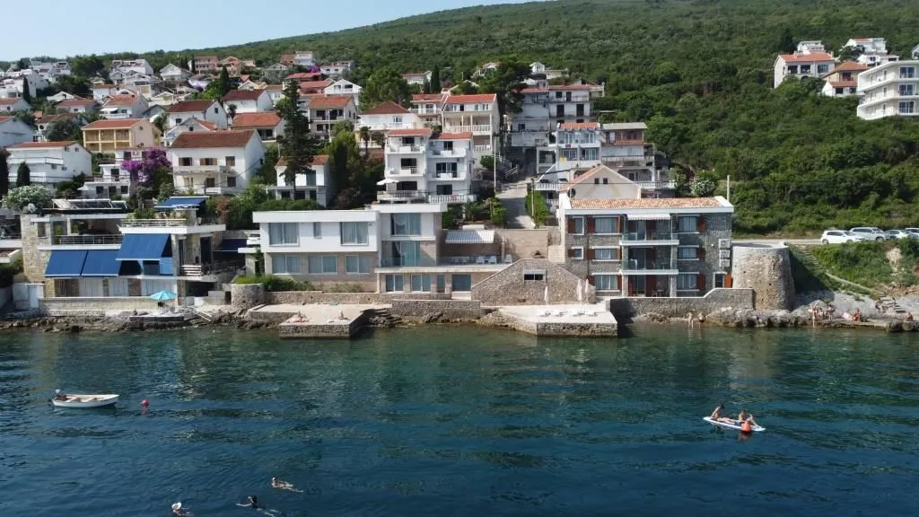 Prodaja, kuća, 314m², Tivat, Crna Gora