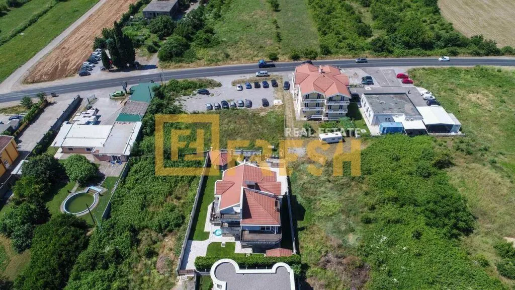 Prodaja, kuća, 550m², Zabjelo, Podgorica