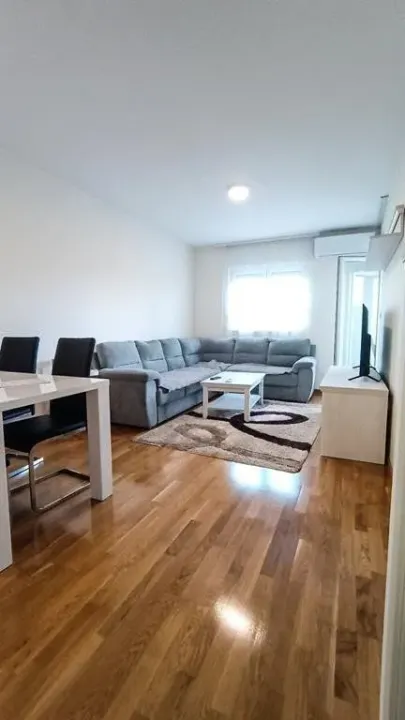 Izdavanje, jednosoban stan, 44m², Zagorič, Podgorica