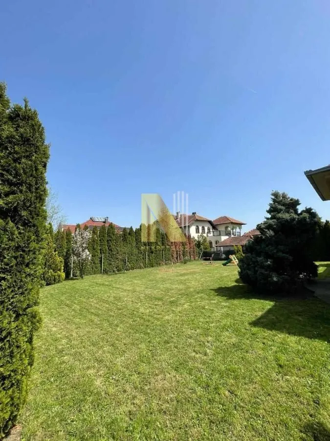 Prodaja, kuća, 338m², Tatarsko brdo, Petrovaradin