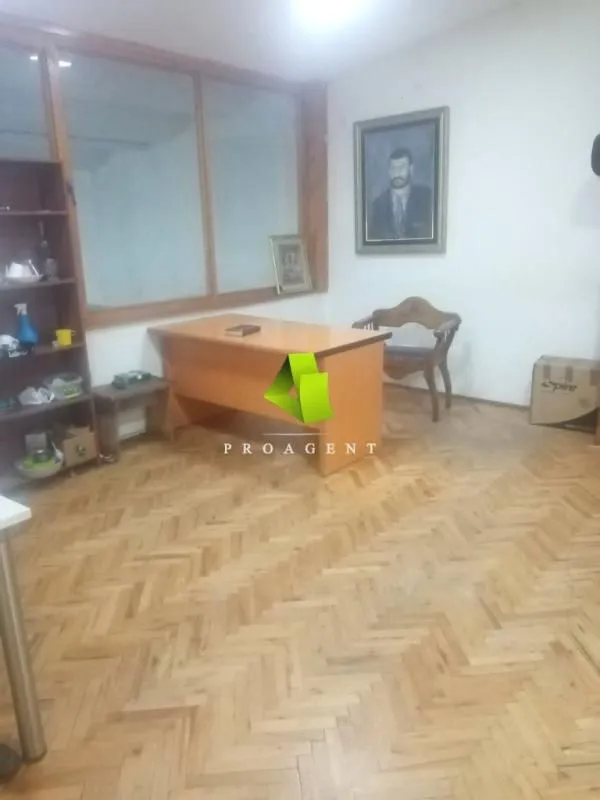 Rent, office space, 170m², Crveni Krst, Niš