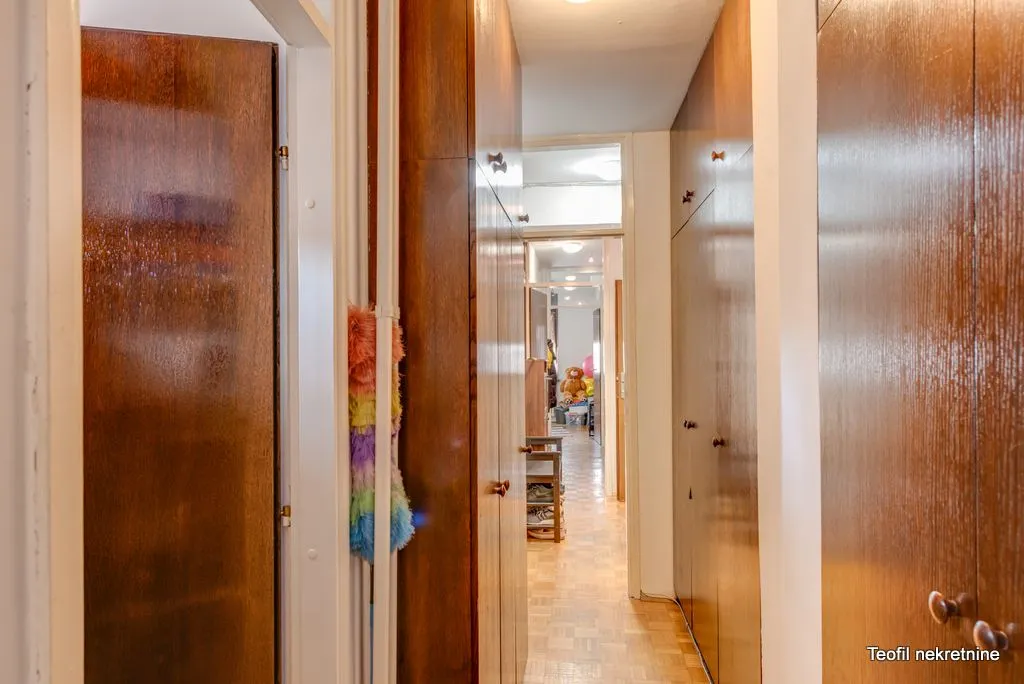 Sale, four bedroom apartment, 109m², Vračar Hram, Vračar Sve Podlokacije