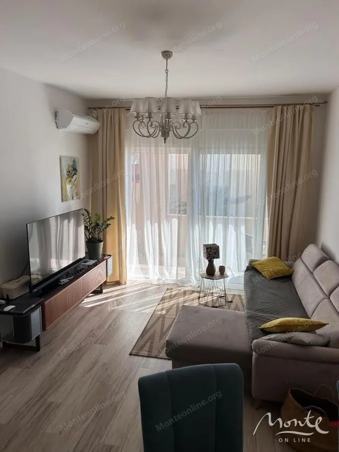 Sale, two bedroom apartment, 83m², Dobre Vode, Bar