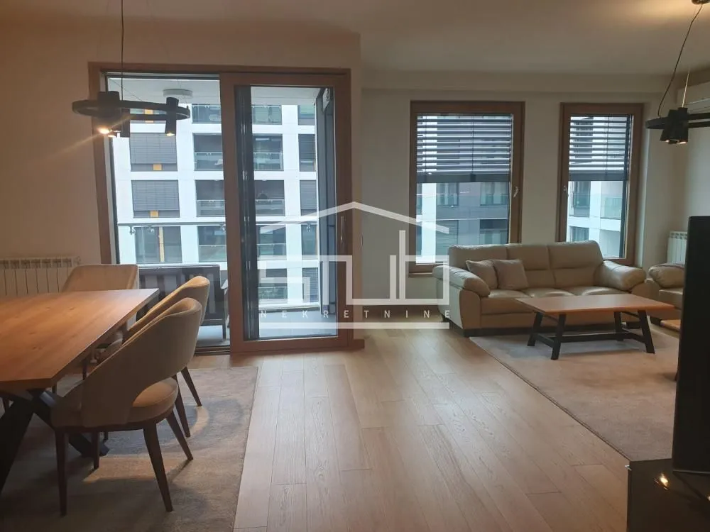 Izdavanje, trosoban stan, 108m², Novi Beograd Blok 65, Novi Beograd Sve Podlokacije