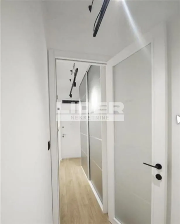 Rent, one bedroom apartment, 32m², Stari Grad, Beograd