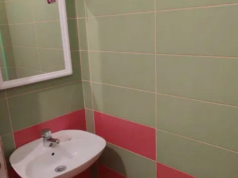 Izdavanje, dvosoban stan, 90m², Stari Aerodrom, Podgorica - image 14