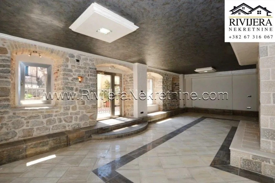 Sale, office space, 102m², Centar, Herceg Novi