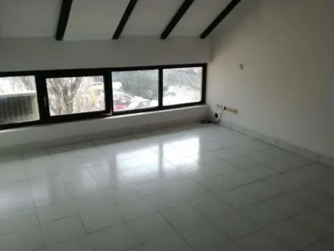 Izdavanje, poslovni prostor, 300m², Surčin, Beograd - image 4