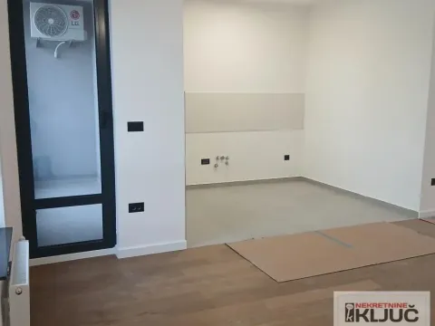 Sale, four bedroom apartment, 98m², Grbavica, Novi Sad Sve Podlokacije - image 4