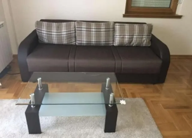 Izdavanje, dvosoban stan, 75m², Savski Venac, Beograd
