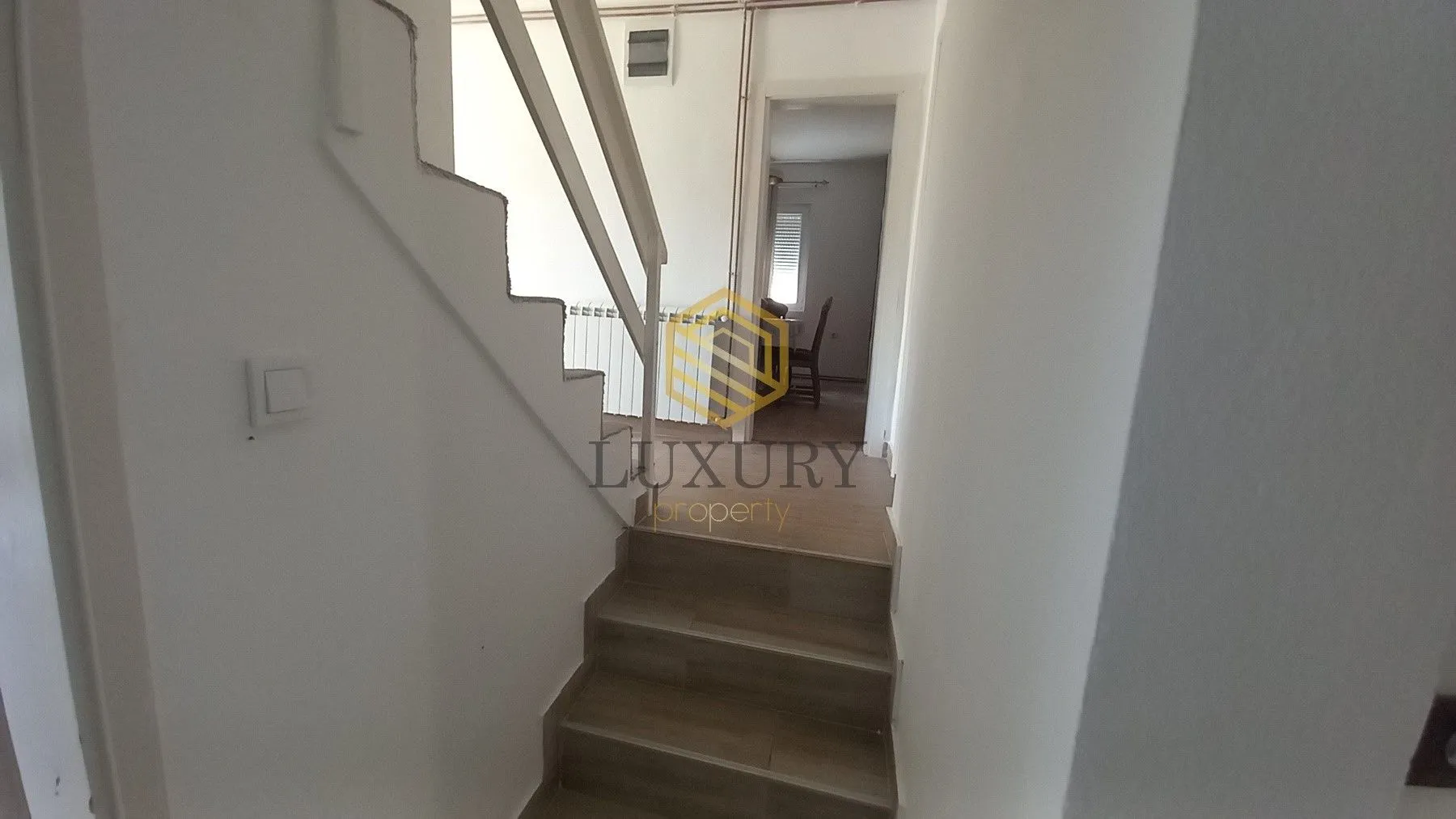 Rent, house, 100m², Tološi, Podgorica