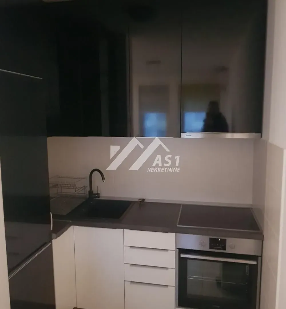Izdavanje, trosoban stan, 69m², Telep, Novi Sad Sve Podlokacije