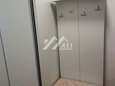 Izdavanje, stan, 24m², Bulevar Oslobodjenja, Novi Sad Sve Podlokacije - image 5