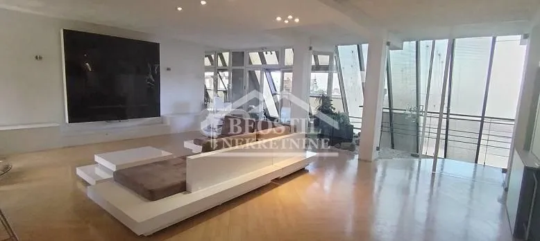 Rent, office space, 175m², Stari Grad, Beograd