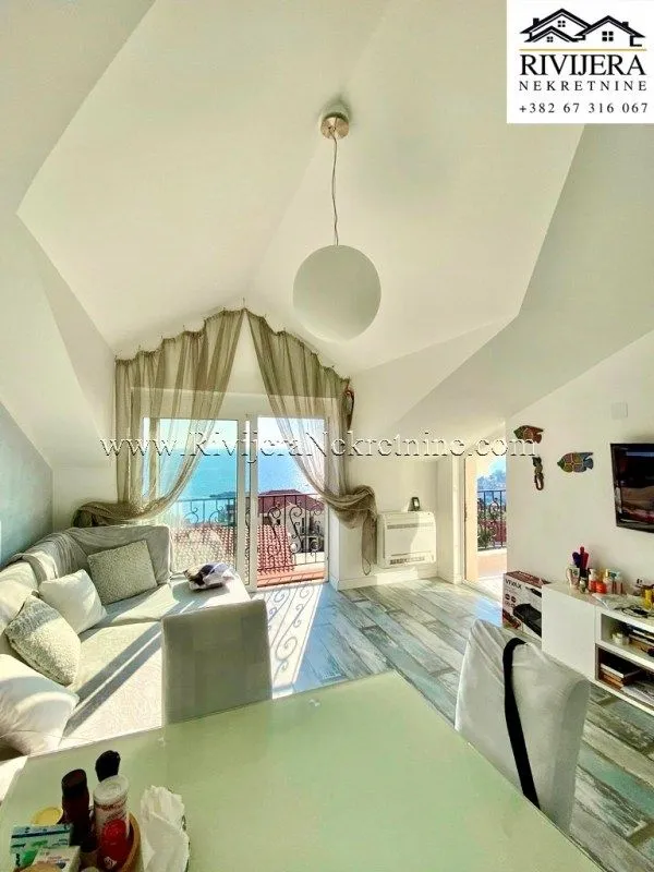 Sale, four bedroom apartment, 82m², Sveti Stefan, Budva