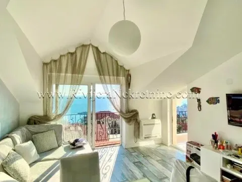 Prodaja, četvorosoban stan, 82m², Sveti Stefan, Budva - image 2