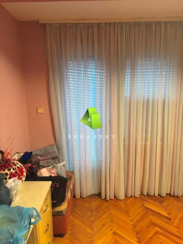 Prodaja, trosoban stan, 77m², Palilula, Niš