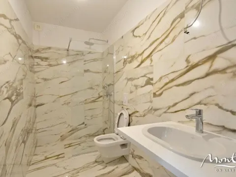 Sale, two bedroom apartment, 75m², Dobrota, Kotor - image 15