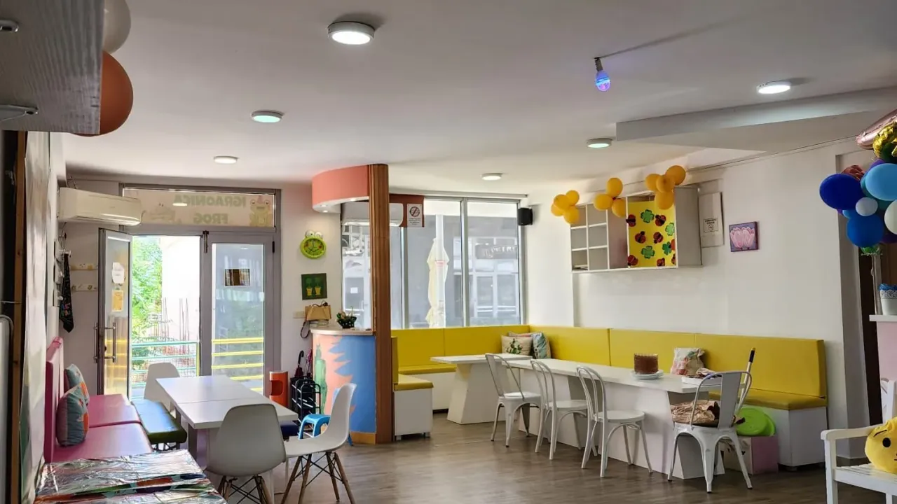 Izdavanje, poslovni prostor, 89m², Kod Big Fashion-a, Podgorica