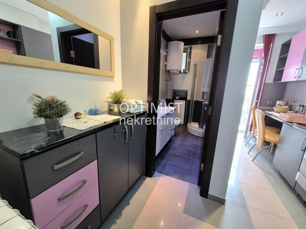 Rent, three bedroom apartment, 72m², Vračar Centar, Vračar Sve Podlokacije