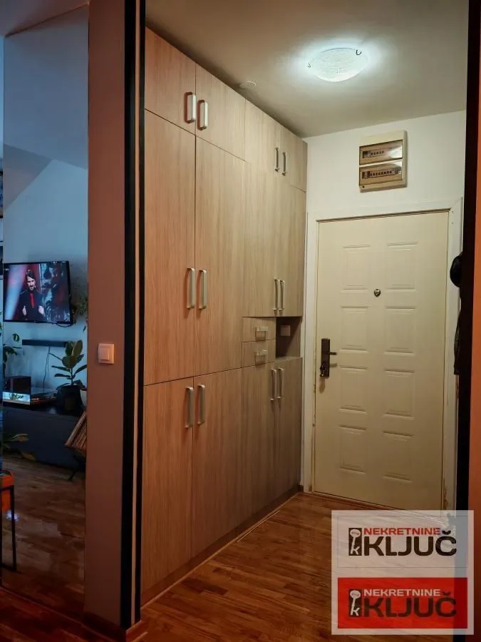 Prodaja, dvosoban stan, 50m², Grbavica, Novi Sad Sve Podlokacije