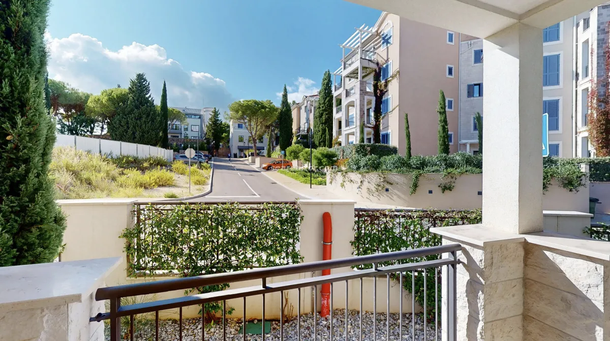 Prodaja, jednosoban stan, 55m², Luštica Bay, Tivat