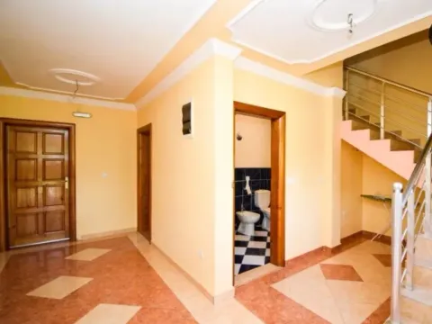 Sale, house, 313m², Donja Gorica, Podgorica - image 6
