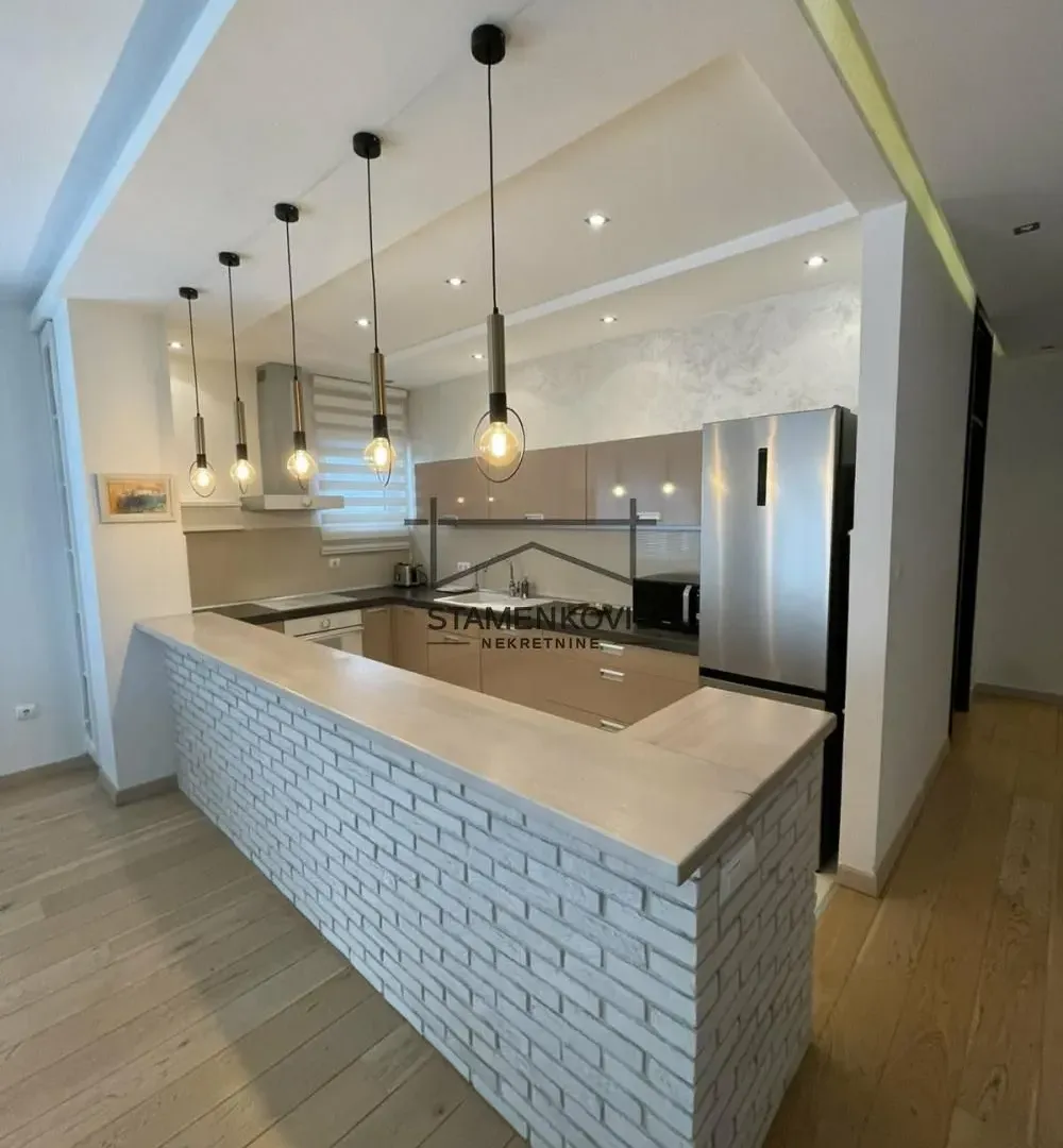 Prodaja, trosoban stan, 105m², Liman 3, Novi Sad Sve Podlokacije