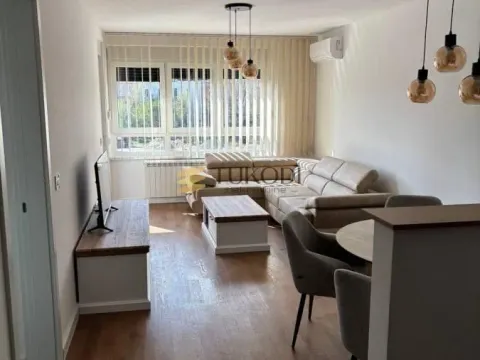 Stan in Zemun Sve Podlokacije