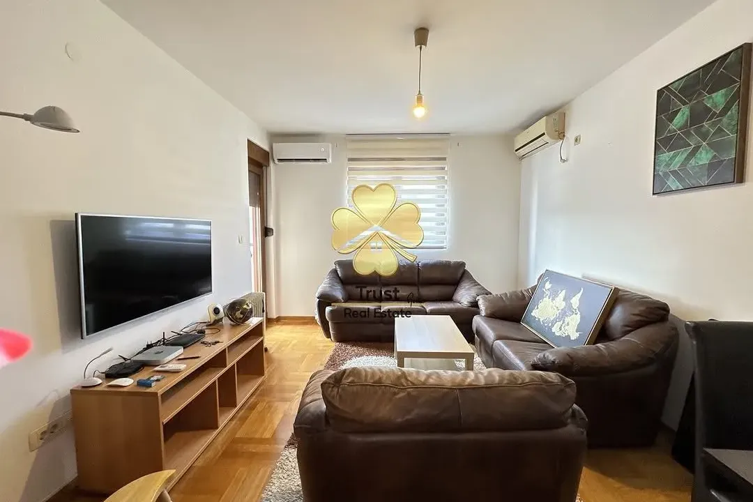 Prodaja, dvosoban stan, 55m², Stari Aerodrom, Podgorica