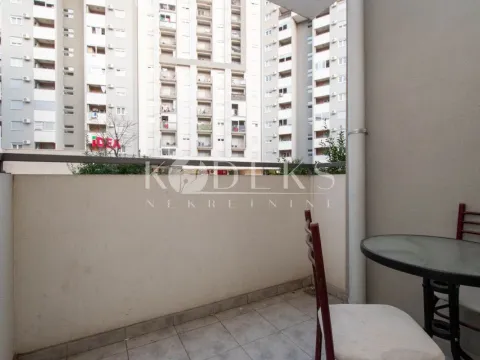 Rent, two bedroom apartment, 59m², City Kej, Podgorica - image 11